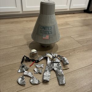 Vintage 60s Hasbro GI Joe Official Space Capsule & Space Suit